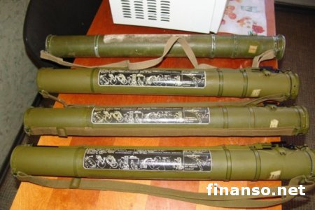 В Киеве сотрудники ГАИ обнаружили в автомобиле гранатометы