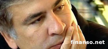 У Путина истерика, он боится закончить как Каддафи – Саакашвили  