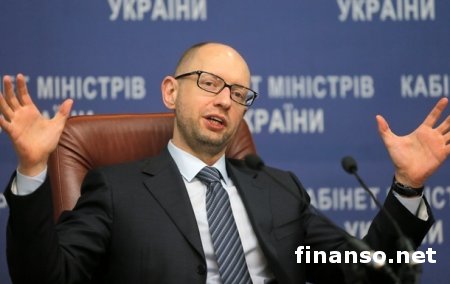 В понедельник, 22 декабря, Яценюк подпишет чрезвычайную кредитную программу