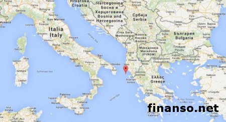 В Средиземном море у берегов Греции горит паром с 411 пассажирами на борту