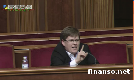 Глава Минсоцполитики прокомментировал заявление Москаля о пенсиях членам ЛНР