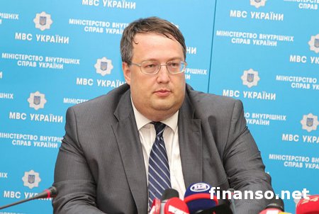 Геращенко: в рядах ЛНР воюют 17 тысяч террористов