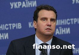 В Украине нужно ввести единый валютный курс – Абромавичус