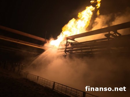 Боевики вновь обстреляли коксохимический завод в Авдеевке – горит газопровод