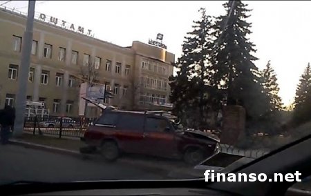 В Донецке джип боевиков ДНР протаранил «Жигули», есть жертвы
