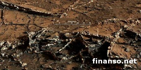 Ученые обнаружили на Марсе загадочный «город-сад»     