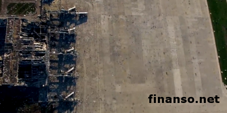 В Интернете появилось видео состояния взлетной полосы аэропорта в Донецке