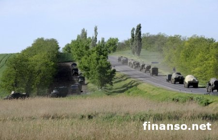 РФ направила к границе с Украиной большую колонну военной техники