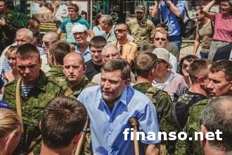 Захарченко: ДНР обстреливает Украину с территории школ Донецкой области