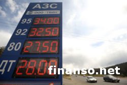 На АЗС в РФ активно растет цена на бензин 