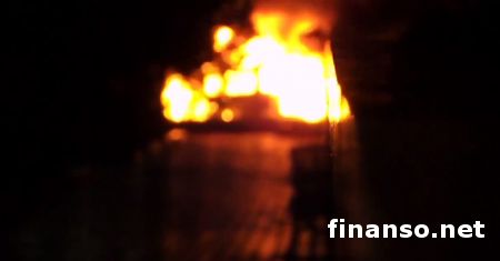 На трассе Киев-Харьков после возгорания взорвался грузовик с боеприпасами