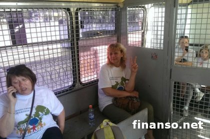 В Москве на Красной площади задержали противников строительства храма