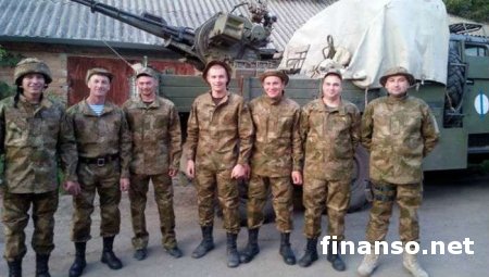 Бирюков показал новую военную форму для бойцов АТО