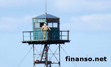 Россия для охраны границы с Китаем выставила на посты пугала