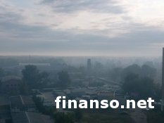 Под Киевом масштабный пожар, весь город затянуло едким дымом