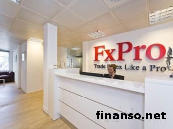 Выбирать брокера стоит по рекомендациям друзей  - эксперты FxPro