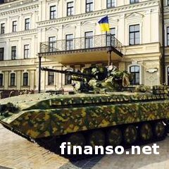 Порошенко открыл выставку военной техники в Киеве «Сила непокоренных»
