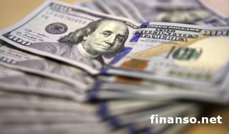 Впервые за два года в банках Украины вырос объем валютных депозитов