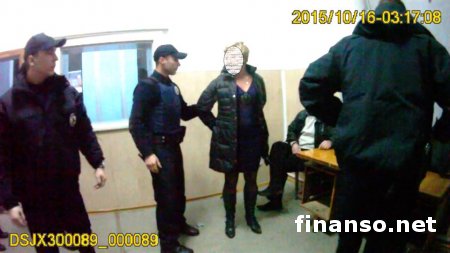 Во Львове на полицию напала преподаватель физкультуры