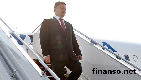 Порошенко прибыл в Туркменистан с официальным визитом