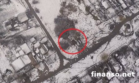 Под Горловкой обнаружены спрятанные танки ДНР – волонтер