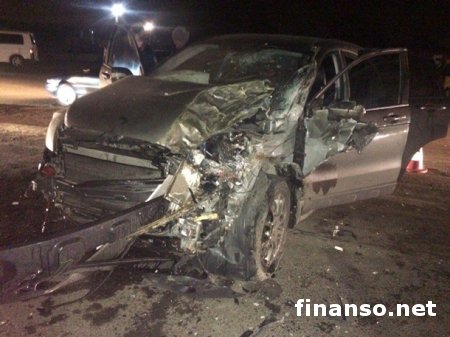 Ужасное ДТП на Киевщине с участием легковушки и маршрутки, есть пострадавшие