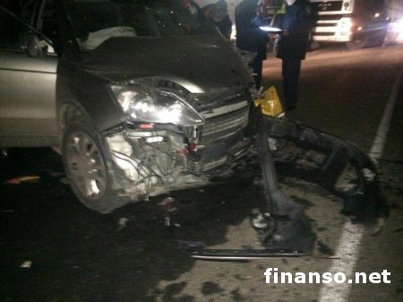 Ужасное ДТП на Киевщине с участием легковушки и маршрутки, есть пострадавшие