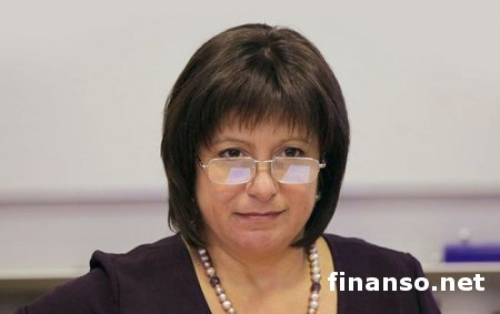 Яресько пообещала в 4 раза поднять зарплаты военным