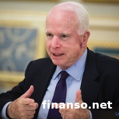 Маккейн: Путин действует в Сирии по примеру Донбасса