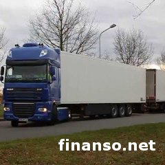 «Война и мир»: Москва просит Киев пустить в Украину фуры из РФ