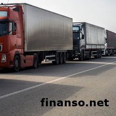 Мининфраструктуры: мы убедили активистов не блокировать фуры из РФ