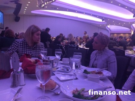 Ланч в Вашингтоне: Тимошенко и Герман обнялись и назвали друг друга сестрами