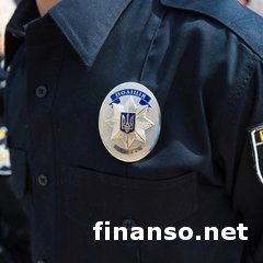 Пьяный водитель в Киеве провез на капоте полицейского