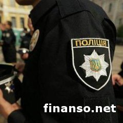 Начальник полиции в Киеве ограбил место происшествия на 11 тысяч долларов