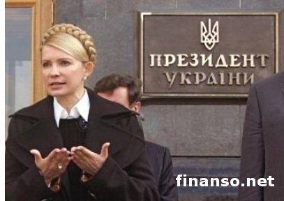 Опрос: Тимошенко обошла Порошенко в рейтинге