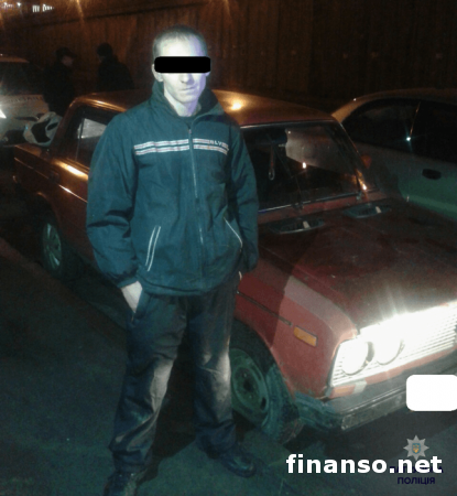 Пьяный водитель в Киеве провез на капоте полицейского