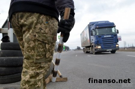 Активистами  на Сумщине продолжена блокада российских грузовиков