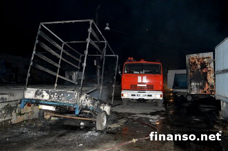 Огромный пожар в Днепропетровске: горели 100 метров Лоцманского спуска