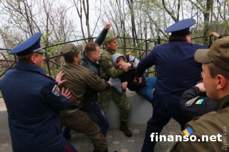 В Одессе День освобождения города отпраздновали с драками