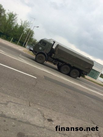 В Луганскую область зашла колонна военной техники РФ