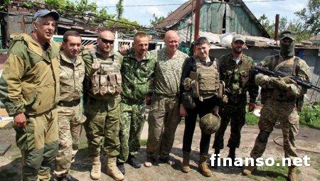 Савченко с Ярошем побывали  у украинских военных на передовой