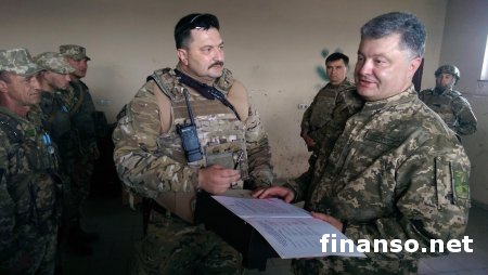 Порошенко рассказал, кто заменит демобилизованных военных