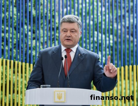 Порошенко: Почти 600 военнослужащих сегодня живут на кораблях