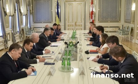 Между Украиной и Канадой вступает в силу договор о ЗСТ