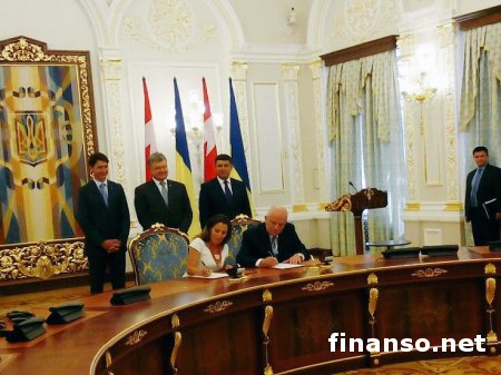 Между Украиной и Канадой вступает в силу договор о ЗСТ