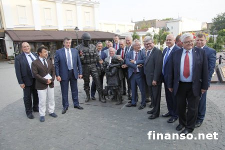 Украина раскритиковала деятельность ПАСЕ за визит депутатов Франции в Крым