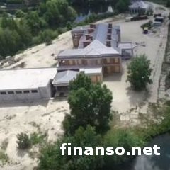 СМИ: суд назначил экспертизу острову нардепа Левочкиной