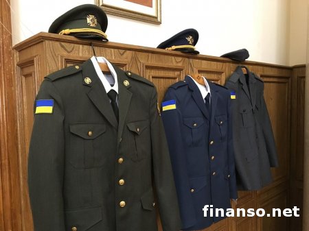 Бирюков показал новую форму Вооруженных сил Украины