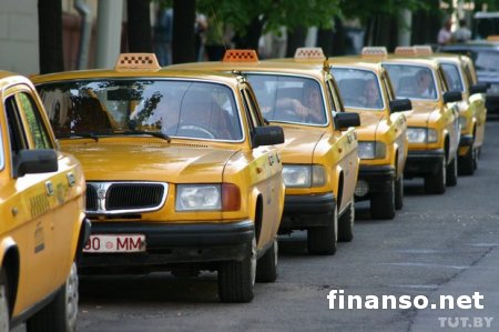 Жители Минска говорят о нехватке автомобилей такси
