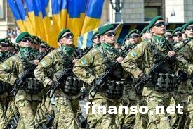 Порошенко запретил военным разрывать контракты